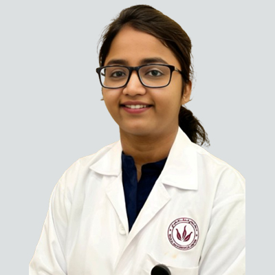https://alsafahealth.ae/wp-content/uploads/2025/08/doctor-04.jpg