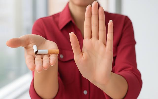 aoid-smoking-cigarettes-or-vapes